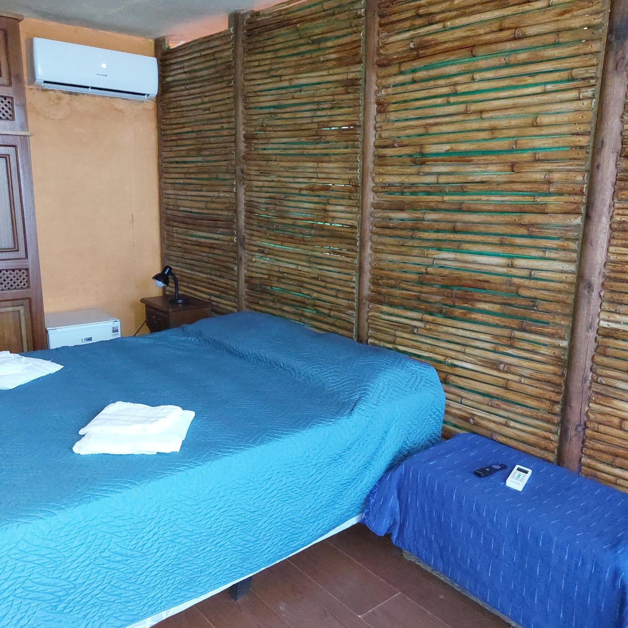 Casa Amarilla Con Jacuzzi Villa Punta Del Diablo Buitenkant foto